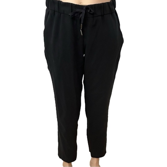 Lululemon Cropped On the Fly Pant Woven Black 27” Casual Lounge Size 10 Medium - Picture 1 of 6